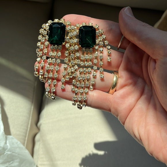 Mignonne Gavigan Irving Earrings Emerald Green - Picture 4 of 11